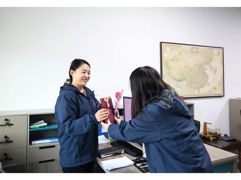 卓一牧業 | 喜迎“女神節”，讓愛溫暖行